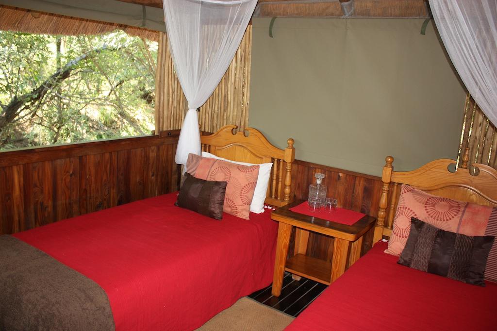 Off Beat Safaris Bush Lodge Худспрут Номер фото